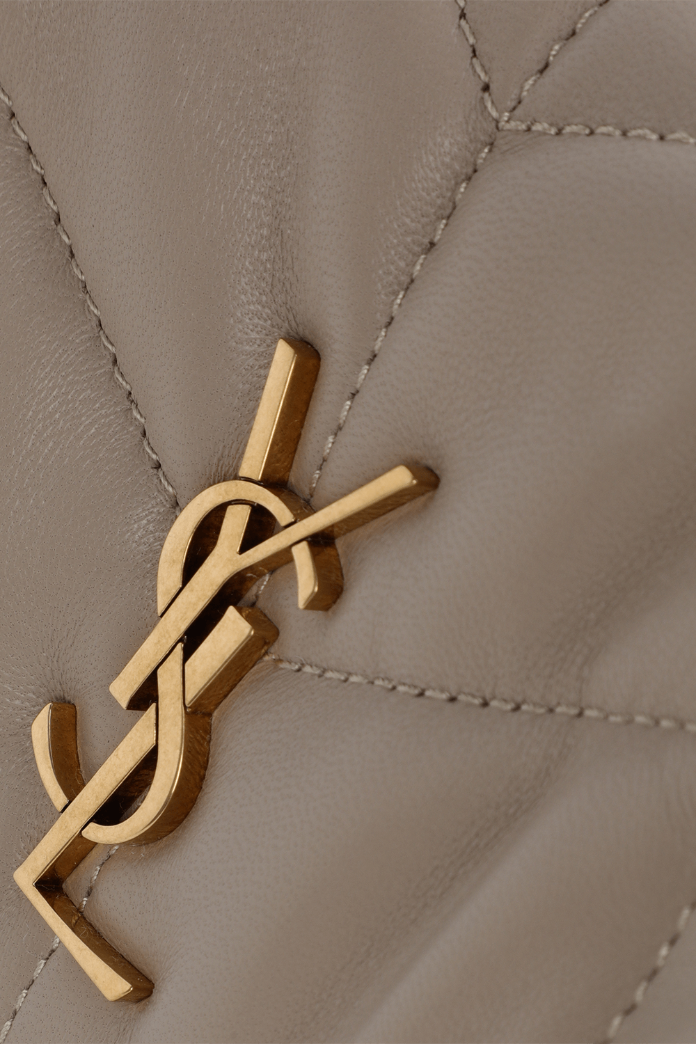 תמונת תקריב של תיק פאפר טוי SAINT LAURENT