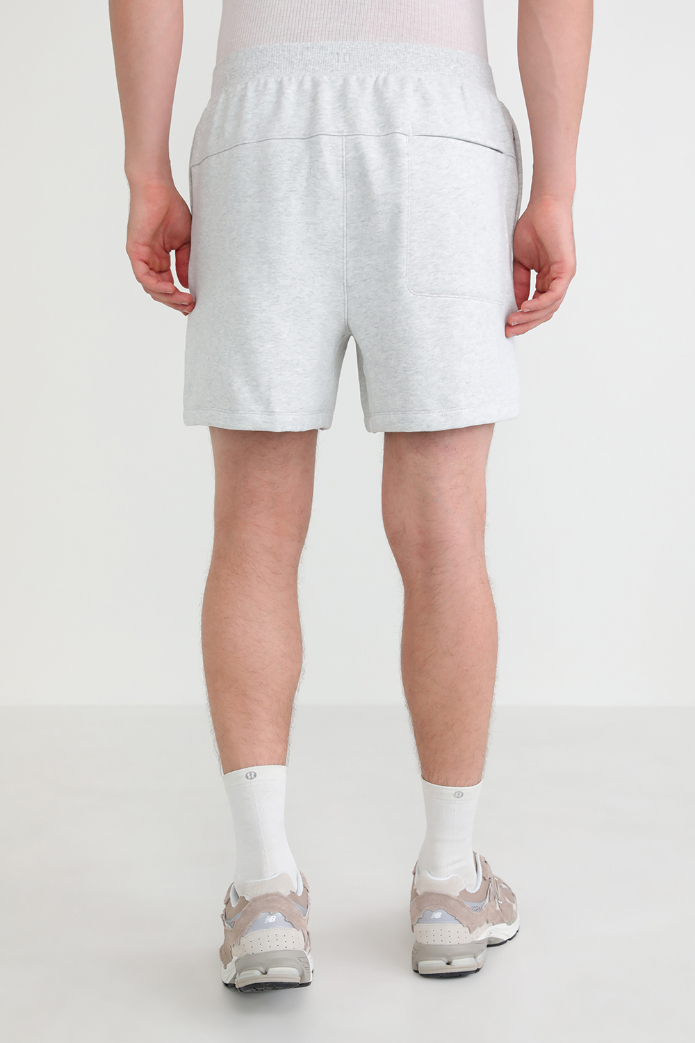 תמונת דוגמן אחורית של Steady State Short 5