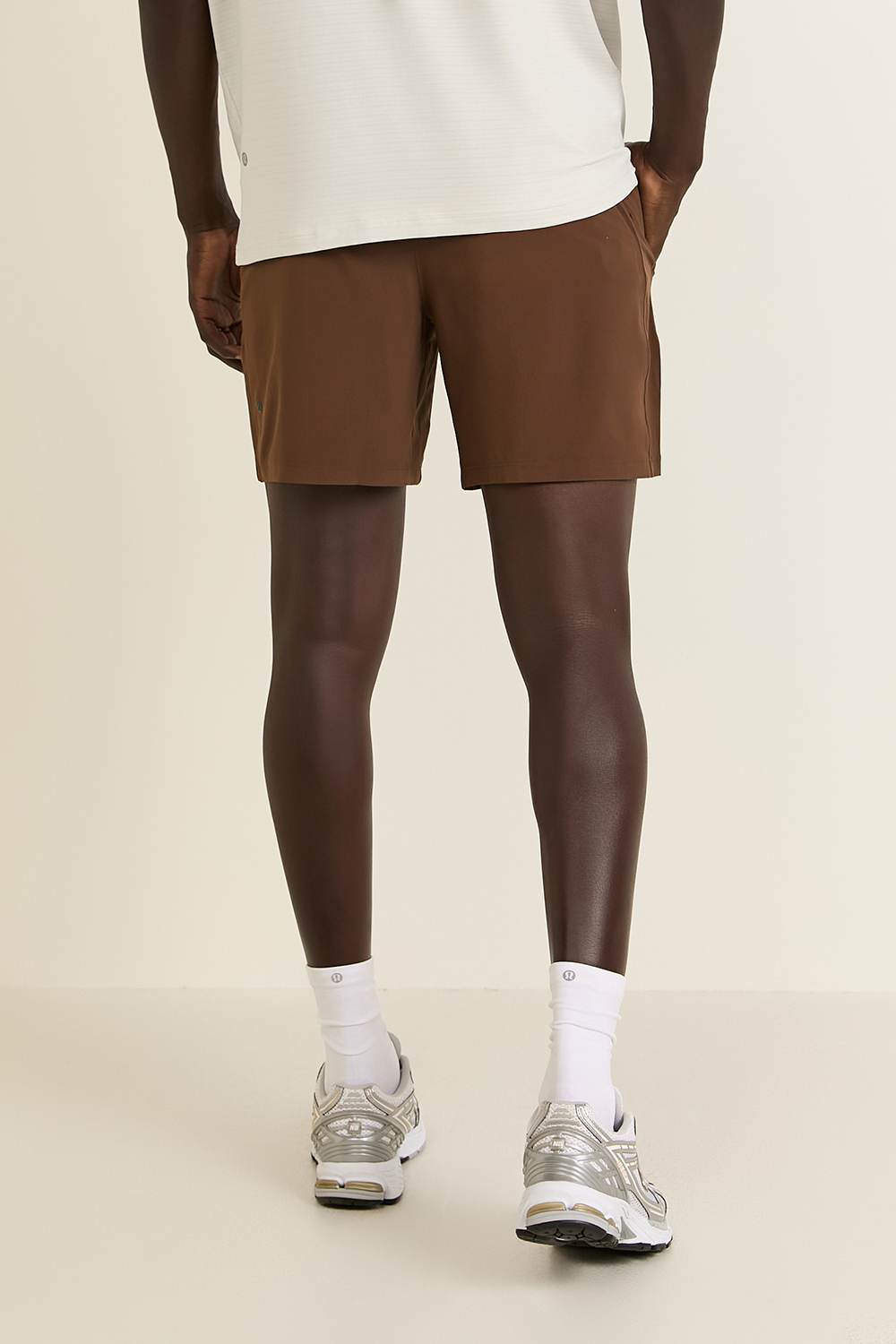 תמונת דוגמן אחורית של Pace Breaker Short 7 LL LULULEMON