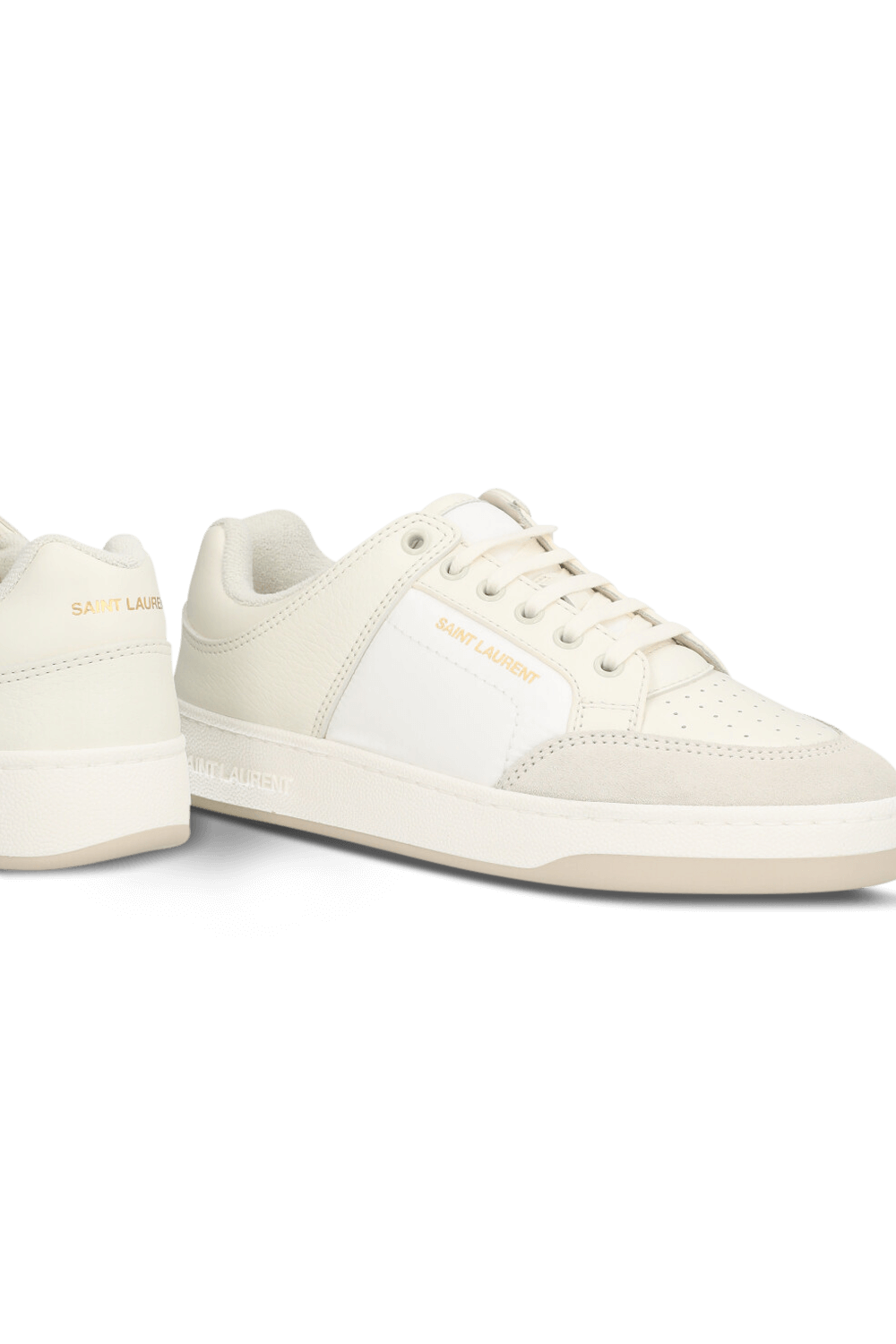 תמונת תקריב של נעלי סניקרס SAINT LAURENT