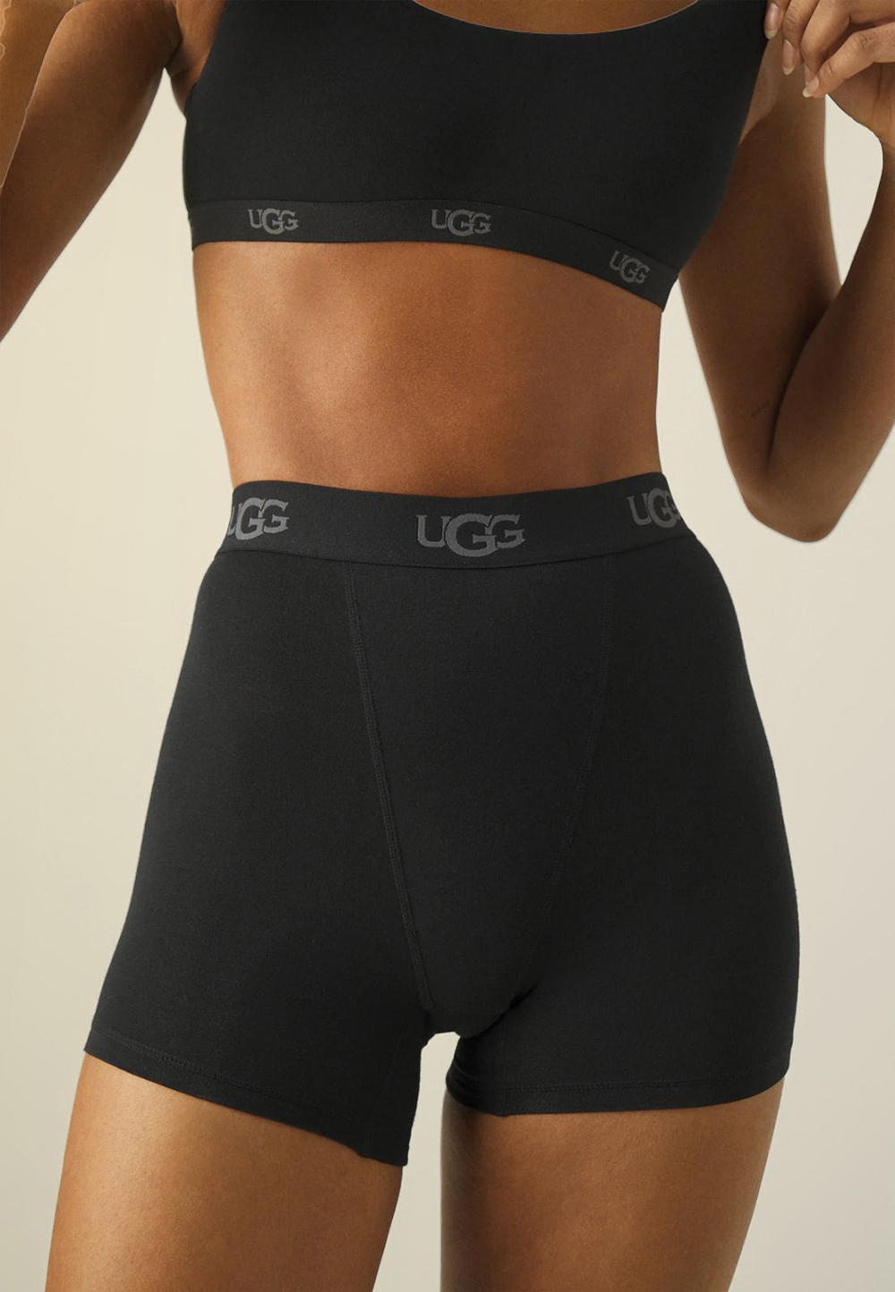 תמונת דוגמן קידמית של מכנסי טייץ אלקסיה UGG