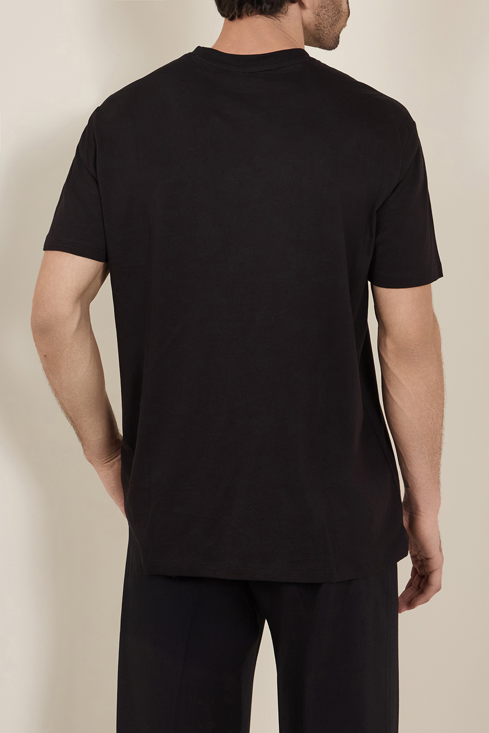 תמונת דוגמן אחורית של חולצת טי ARMANI EXCHANGE