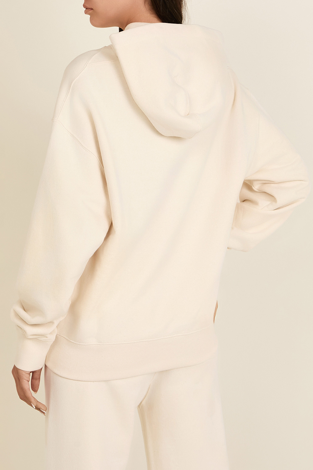 תמונת דוגמן אחורית של סווטשירט קפוצ'ון JIL SANDER