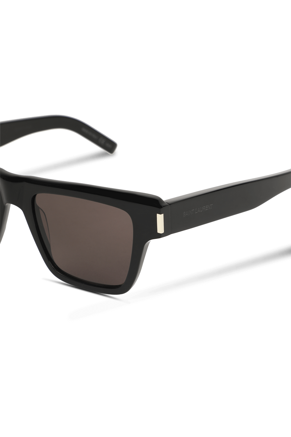 תמונת תקריב של משקפי שמש 461 עם מסגרת מרובעת SAINT LAURENT
