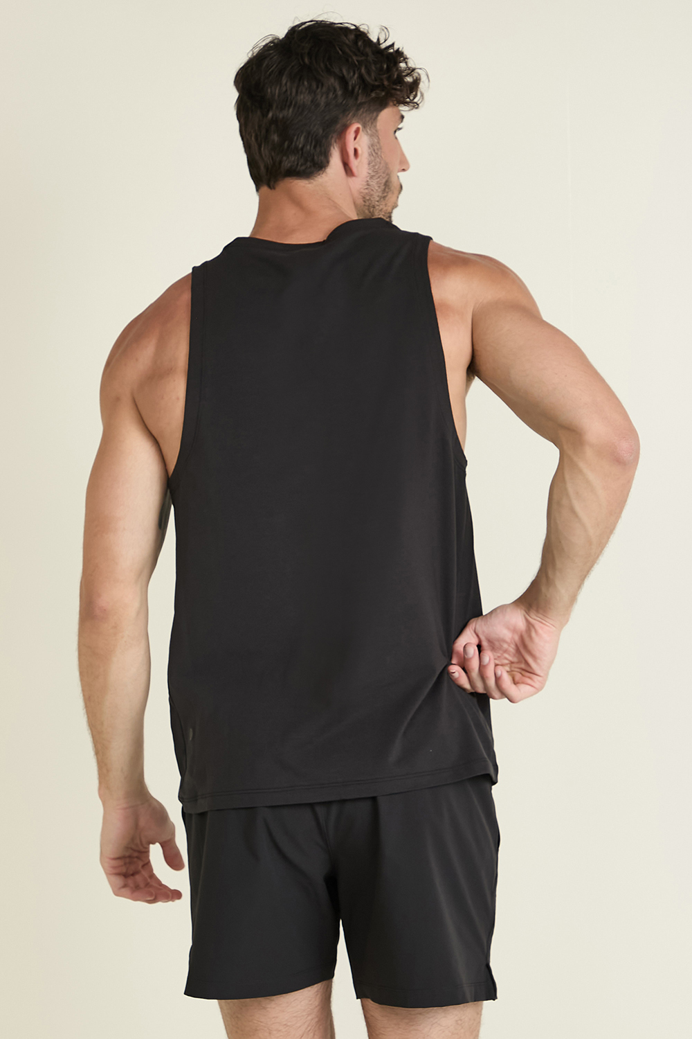 תמונת דוגמן אחורית של Zeroed In Tank LULULEMON