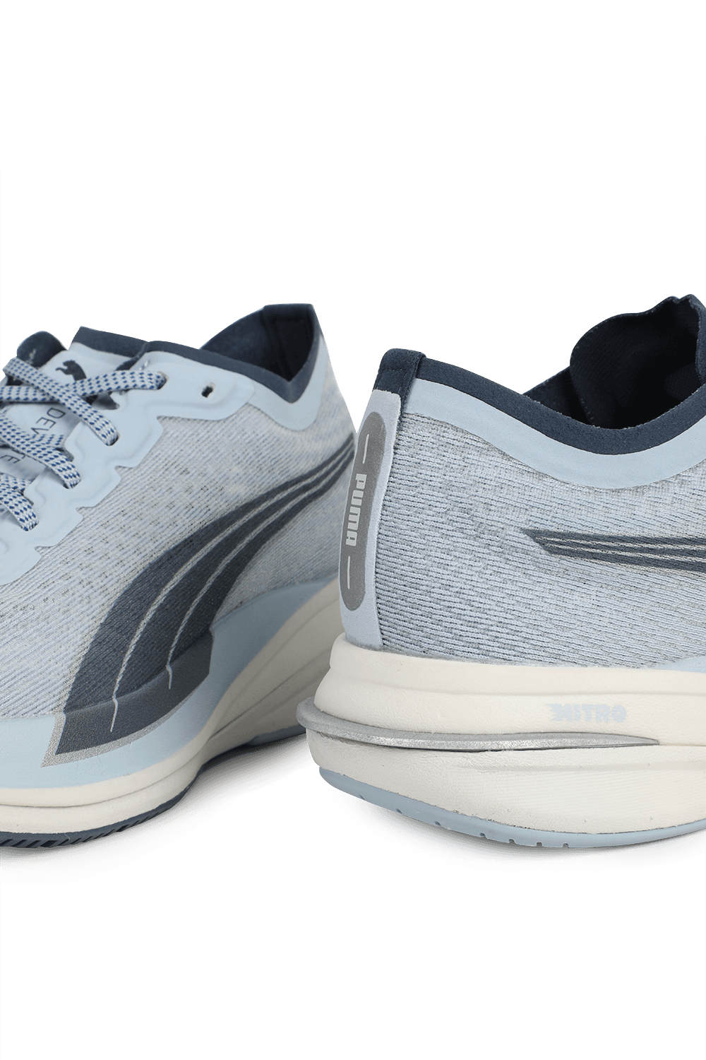 תמונת תקריב של Deviate Nitro Running Shoes in Blue and Black PUMA