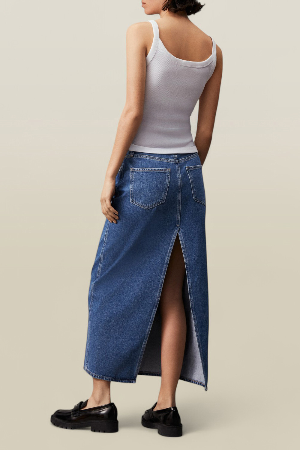 תמונת דוגמן אחורית של חצאית מקסי עם שסע CALVIN KLEIN