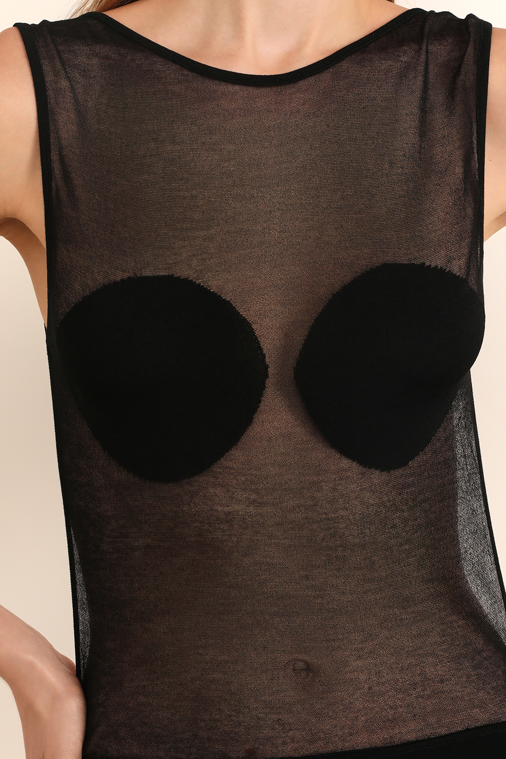 תמונת תקריב דוגמן של שמלת ויסקוזה JACQUEMUS