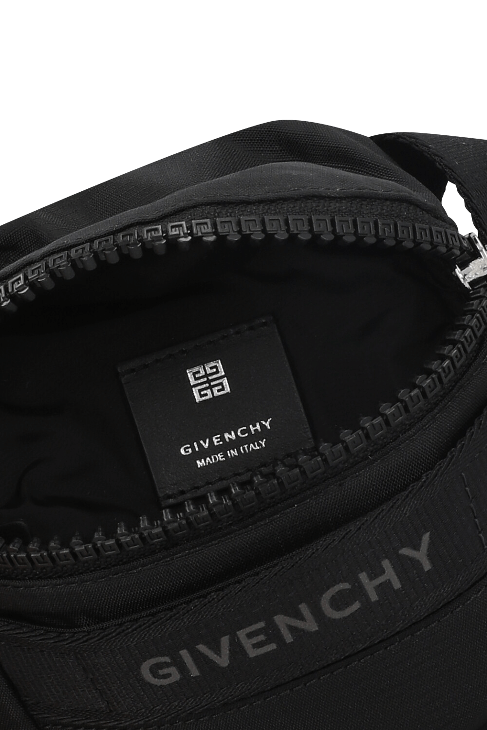 תמונת פנים של תיק כתף GIVENCHY