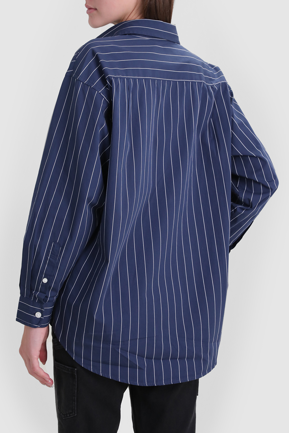 תמונת דוגמן אחורית של חולצה מכופתרת CARHARTT WIP