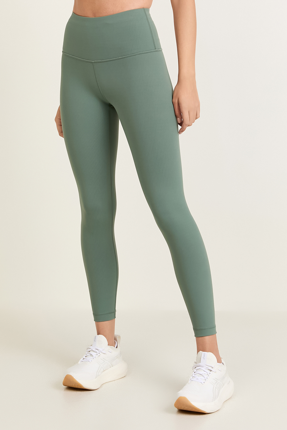 תמונת דוגמן קידמית של Wunder Train Ribbed HR 25 LULULEMON