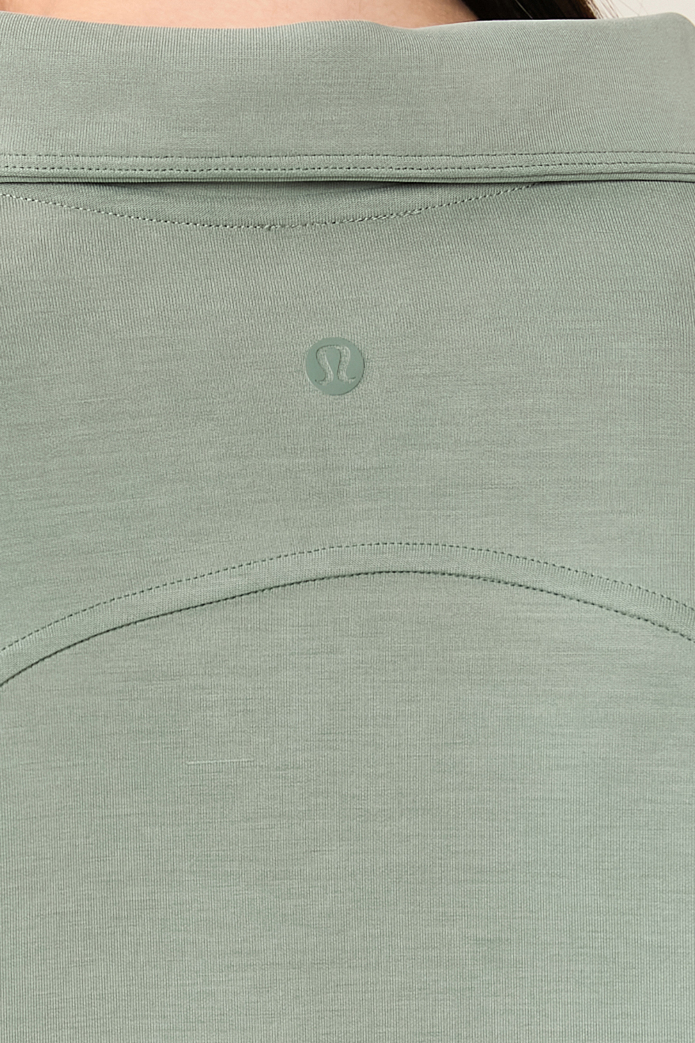 תמונת תקריב דוגמן של Brushed Softstreme Half Zip LULULEMON