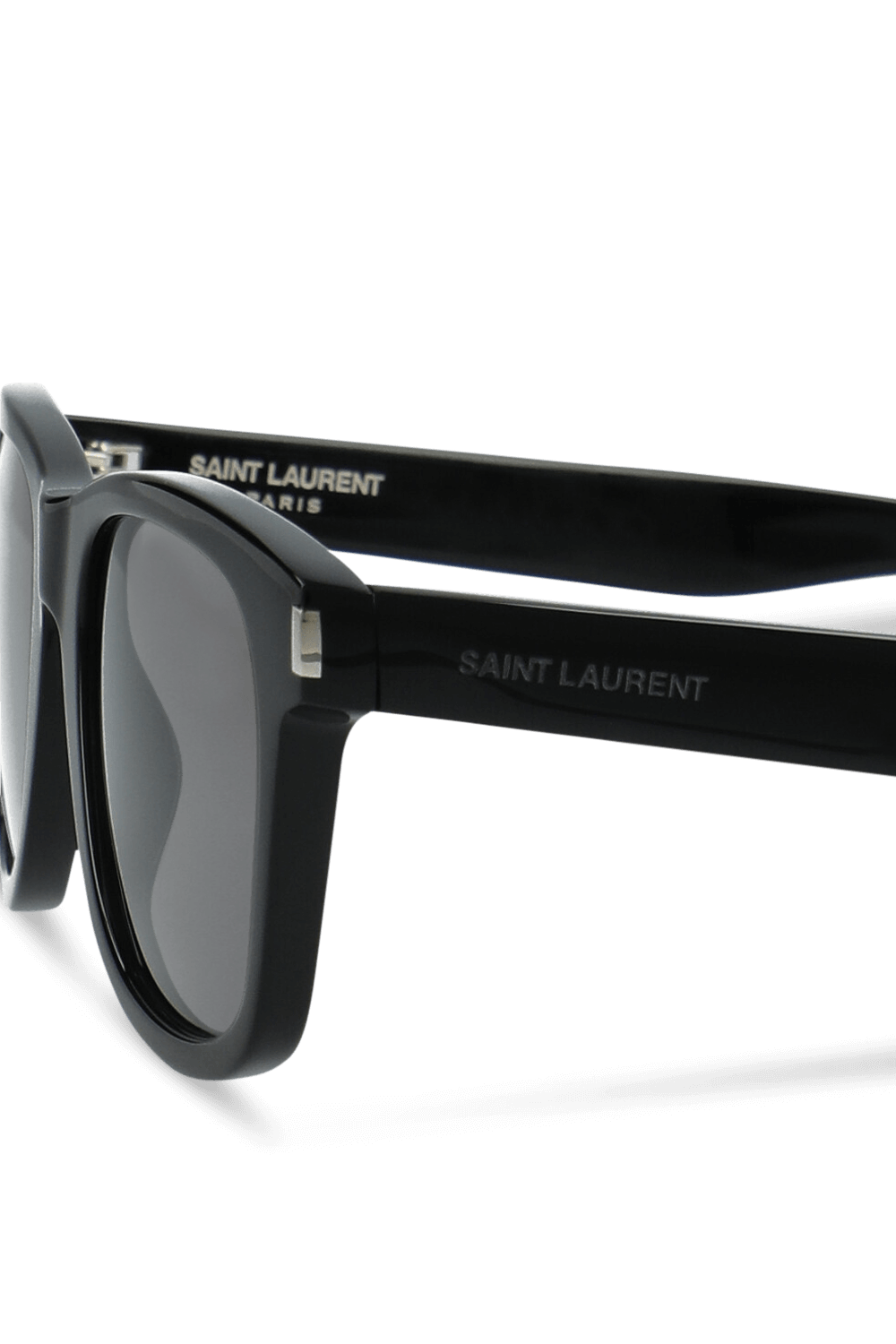 תמונת תקריב של משקפי שמש קלאסיק 51 SAINT LAURENT