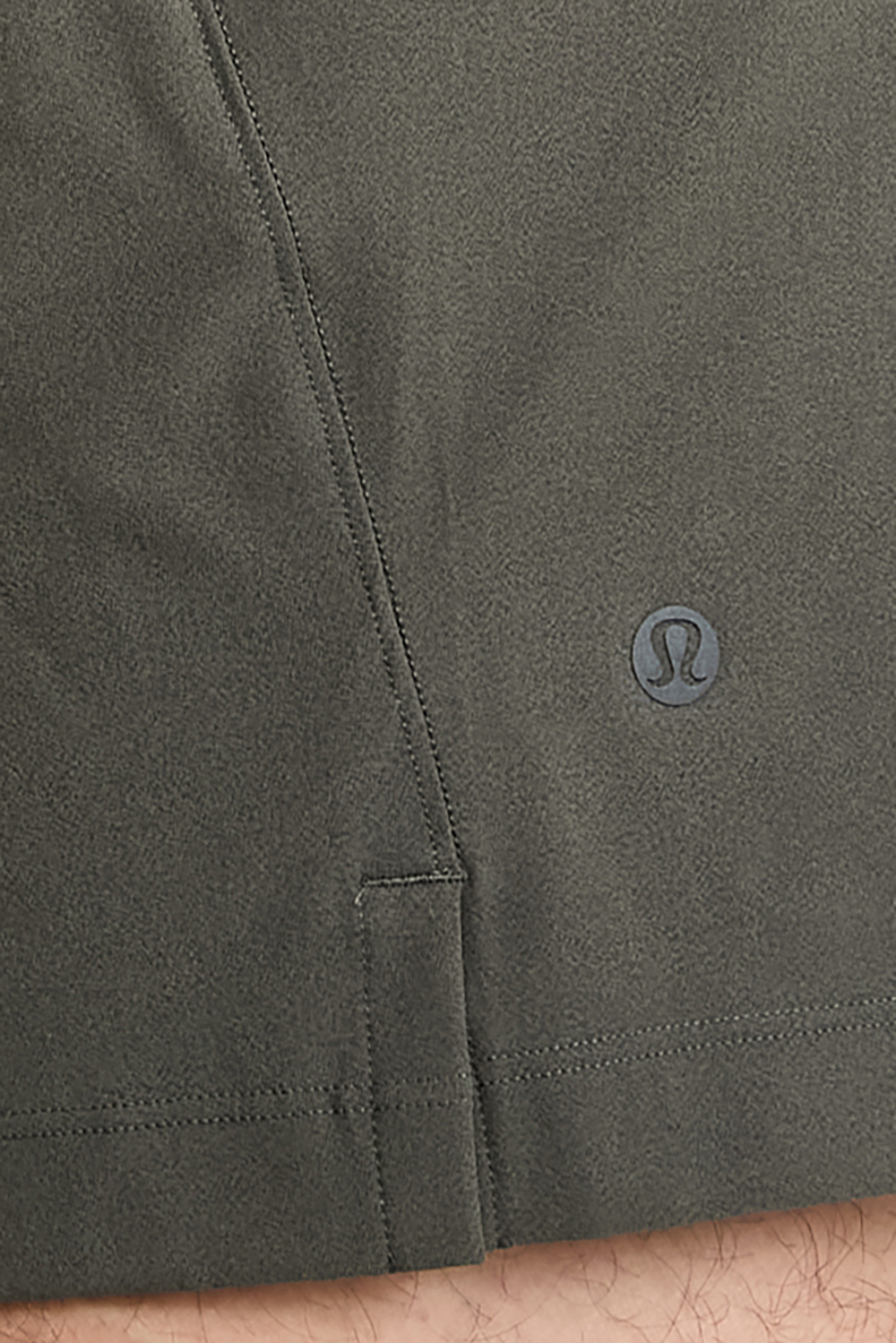 תמונת תקריב דוגמן של Zeroed In Linerless Short 7 LULULEMON