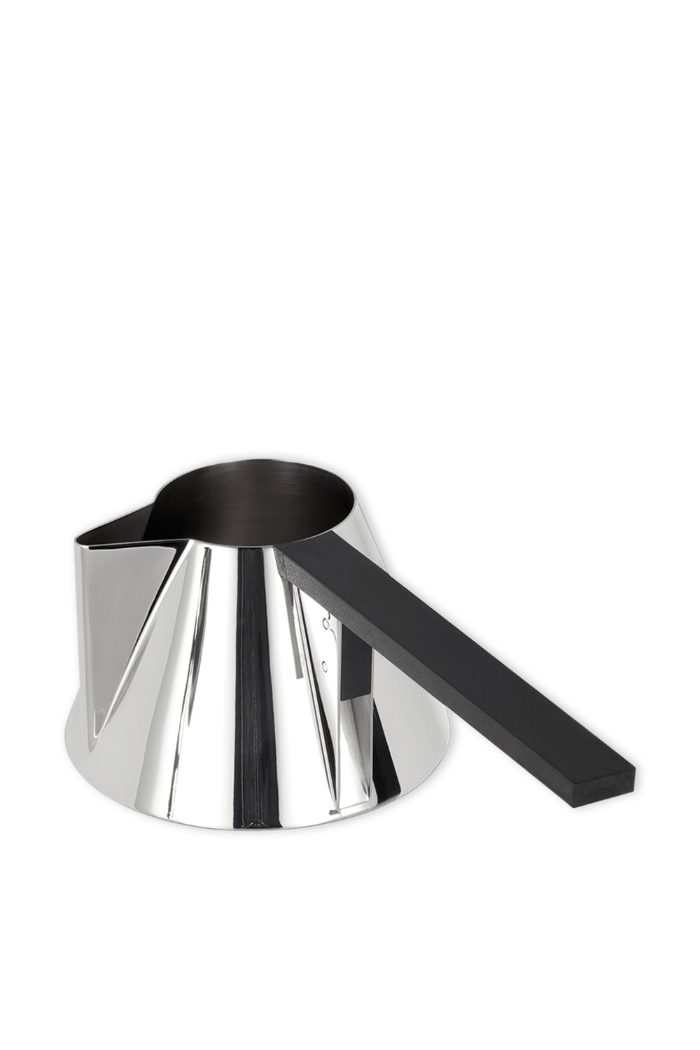 תמונה קידמית של קומקום כסוף עם ידית ארוכה TOM DIXON
