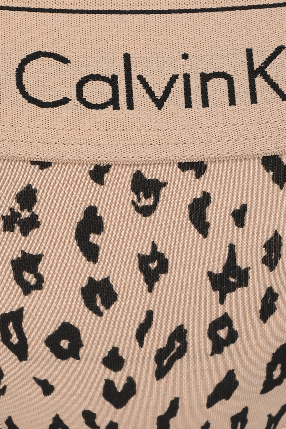 תמונת תקריב של Cheetah Savannah Thong in Brown CALVIN KLEIN