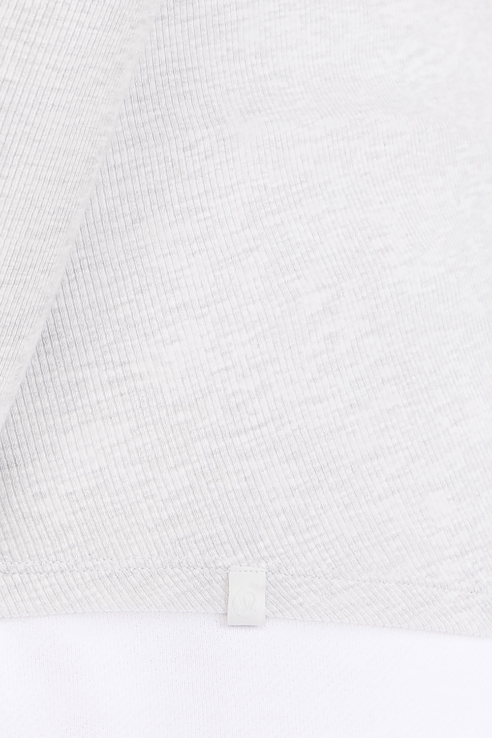תמונת תקריב דוגמן של Hold Tight Long-Sleeve Shirt LULULEMON