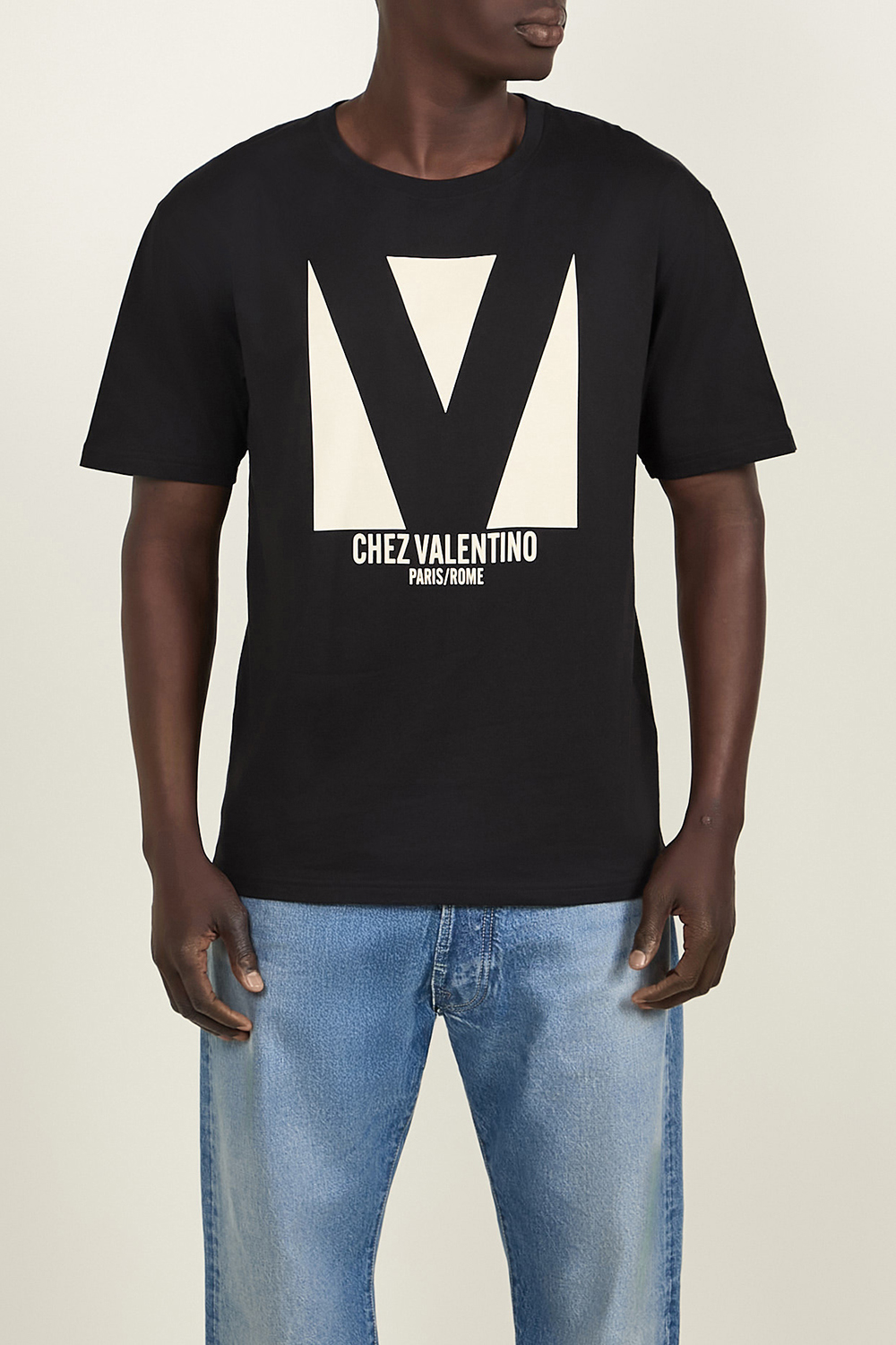 תמונת דוגמן קידמית של חולצת טי VALENTINO