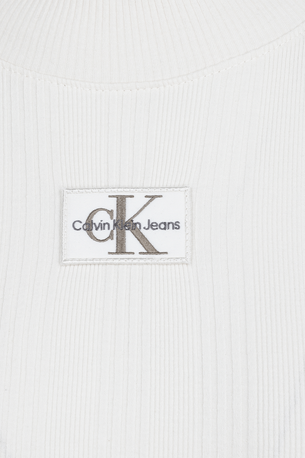 תמונה אחורית של חולצת ריב ארוכה בגזרת סלים CALVIN KLEIN