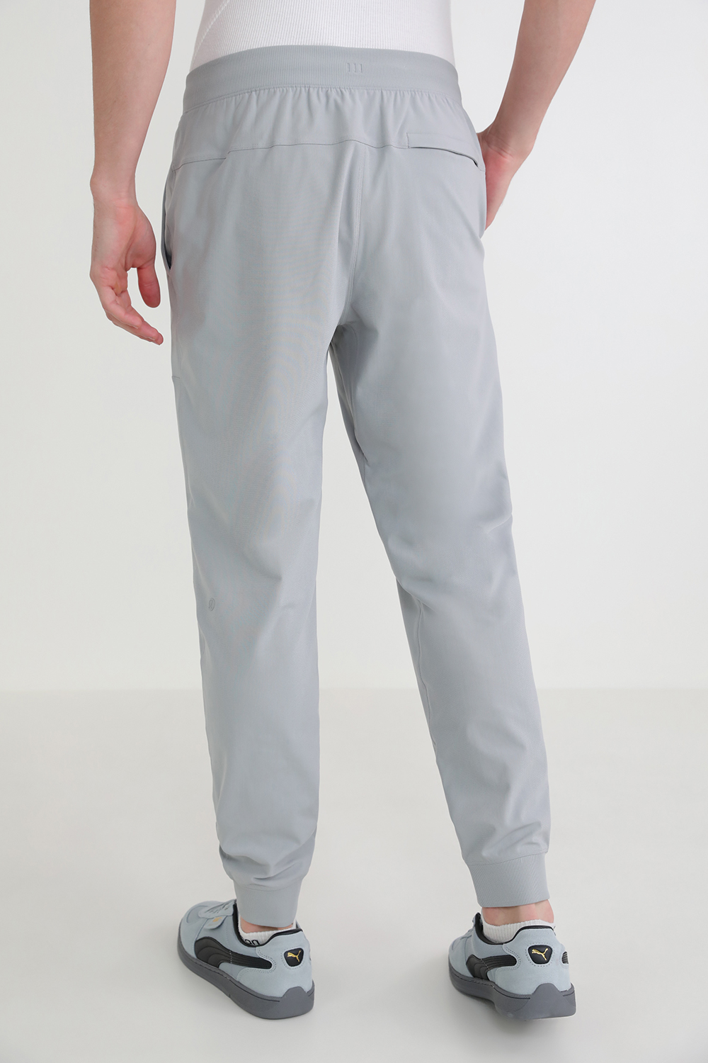 תמונת דוגמן אחורית של ABC Jogger Recwarp Lift