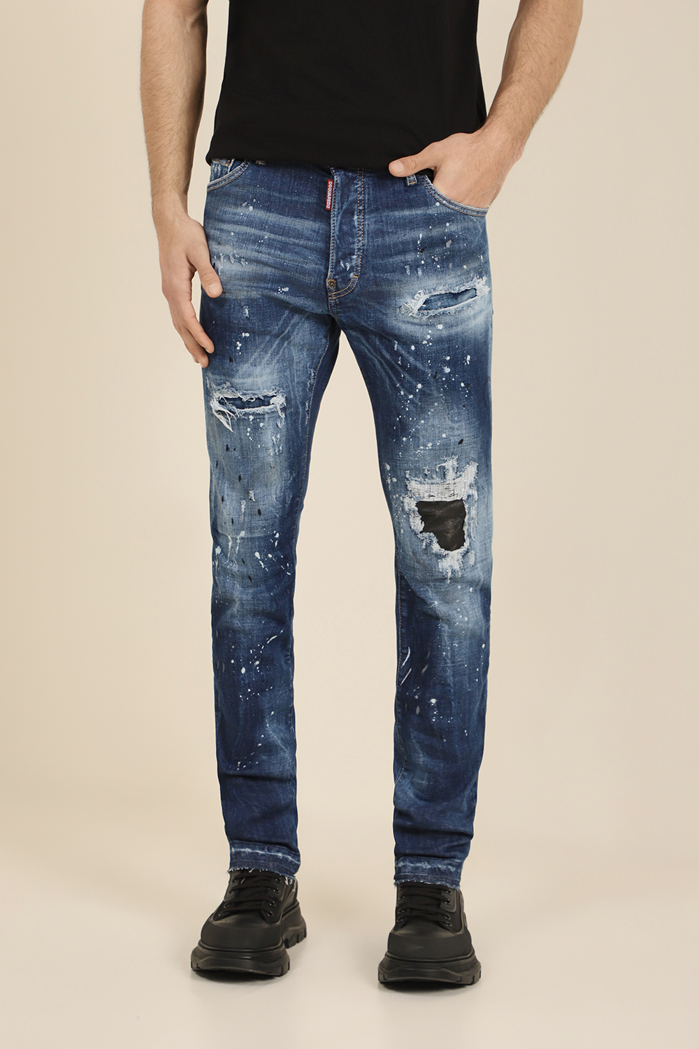 תמונת דוגמן קידמית של מכנסי ג'ינס סלים פיט DSQUARED2