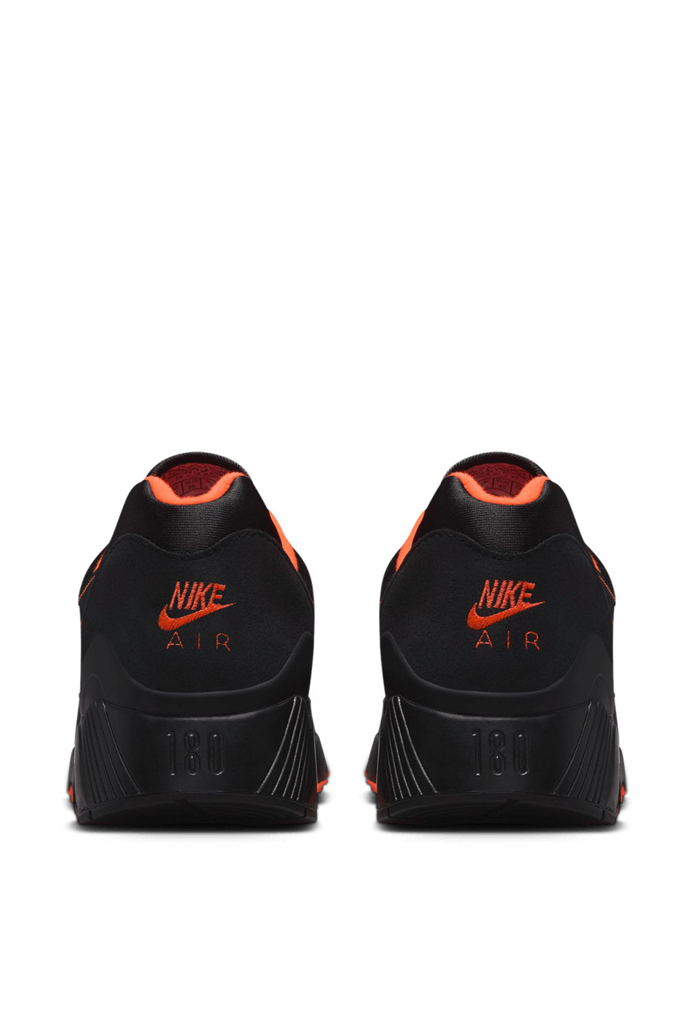 נעלי סניקרס NIKE