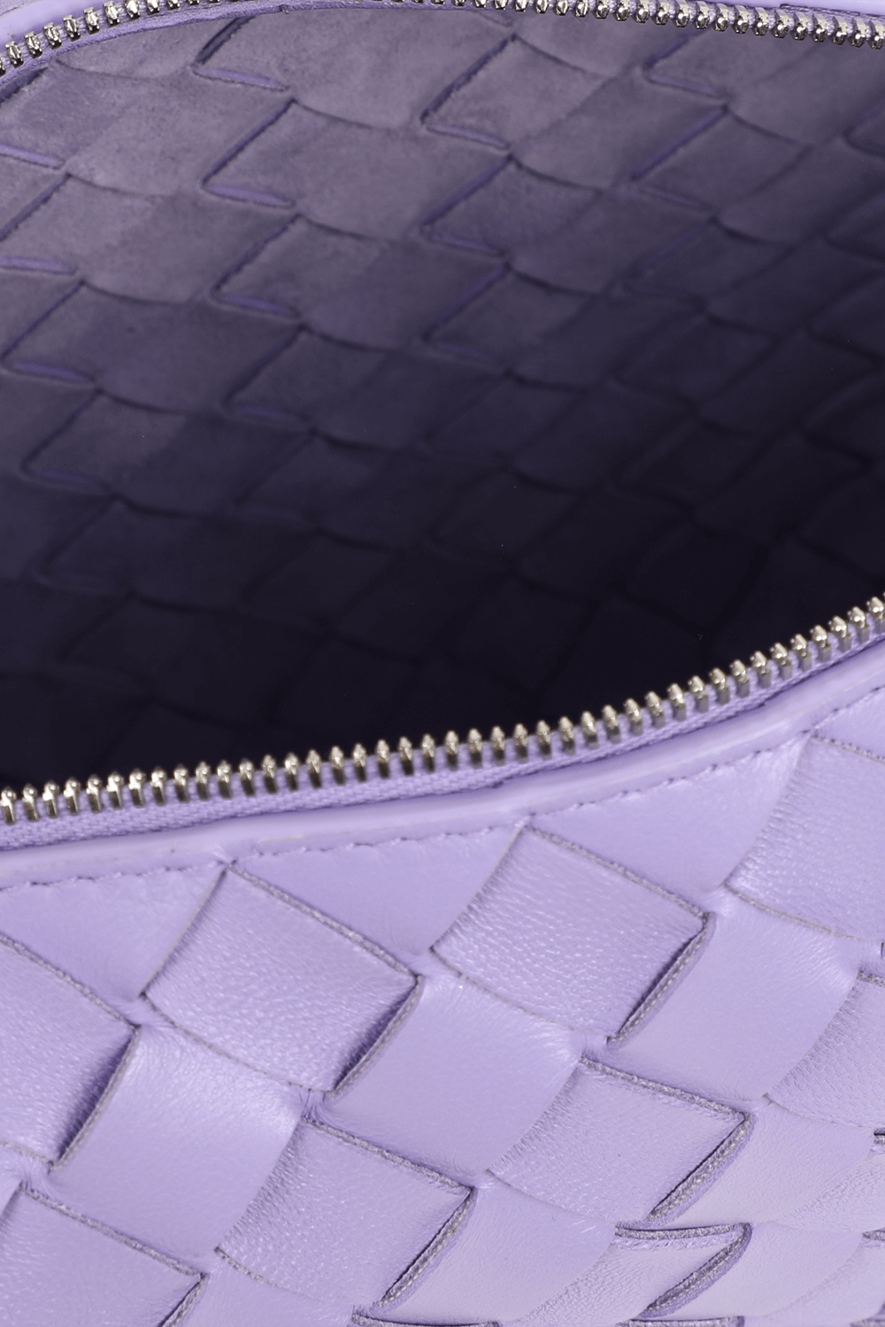 תמונת פנים של תיק לופ קרוס ארוג מעור BOTTEGA VENETA