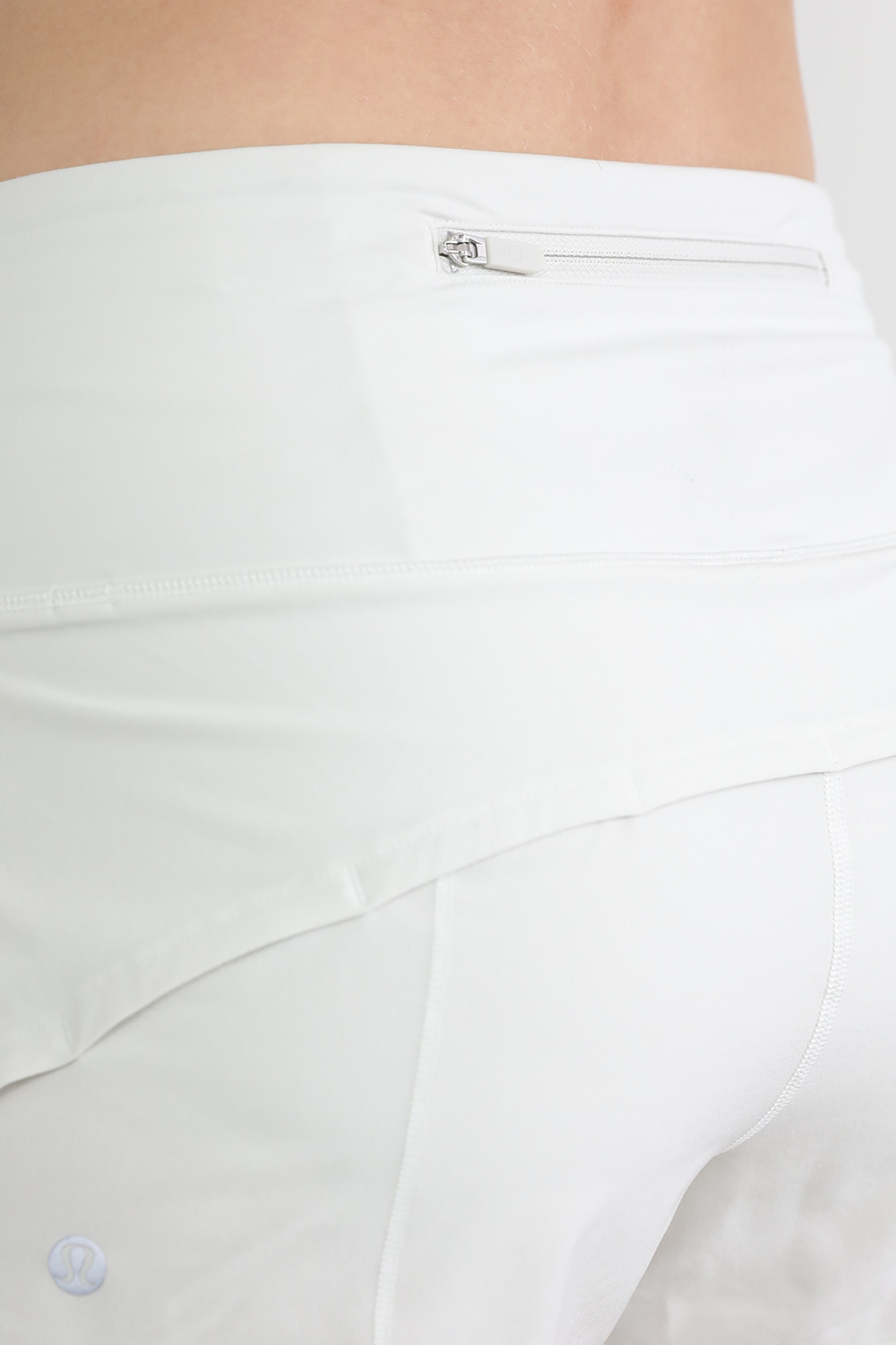 תמונת תקריב דוגמן של Speed Up High-Rise Lined Short 2.5