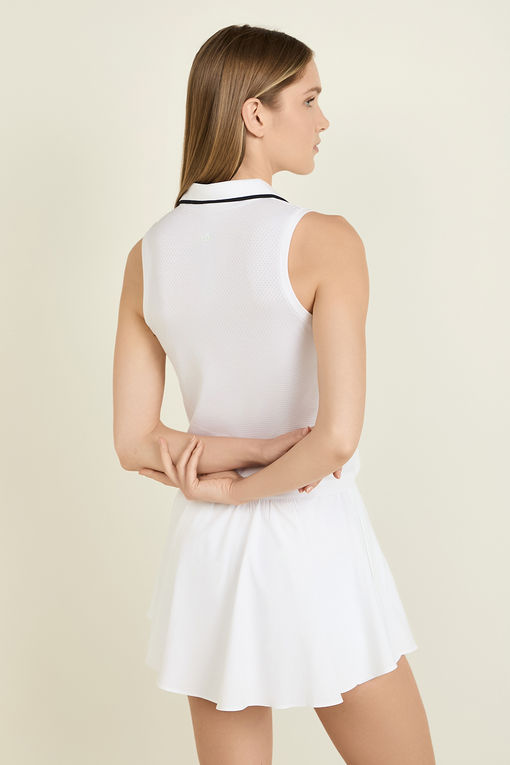 תמונת דוגמן אחורית של Swiftly Tech Sleeveless Polo Shirt *Colour Tip LULULEMON