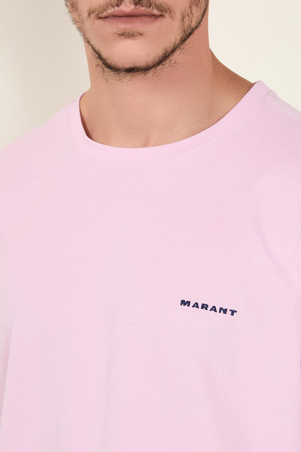 תמונת תקריב דוגמן של חולצת טי ISABEL MARANT
