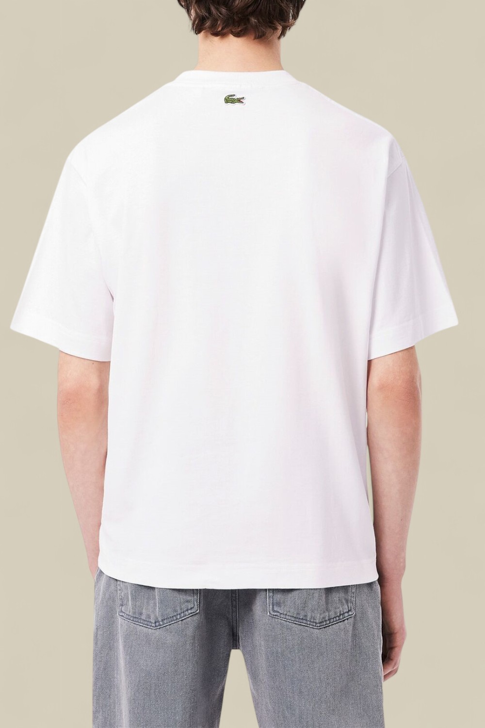 תמונת דוגמן אחורית של חולצת טי LACOSTE