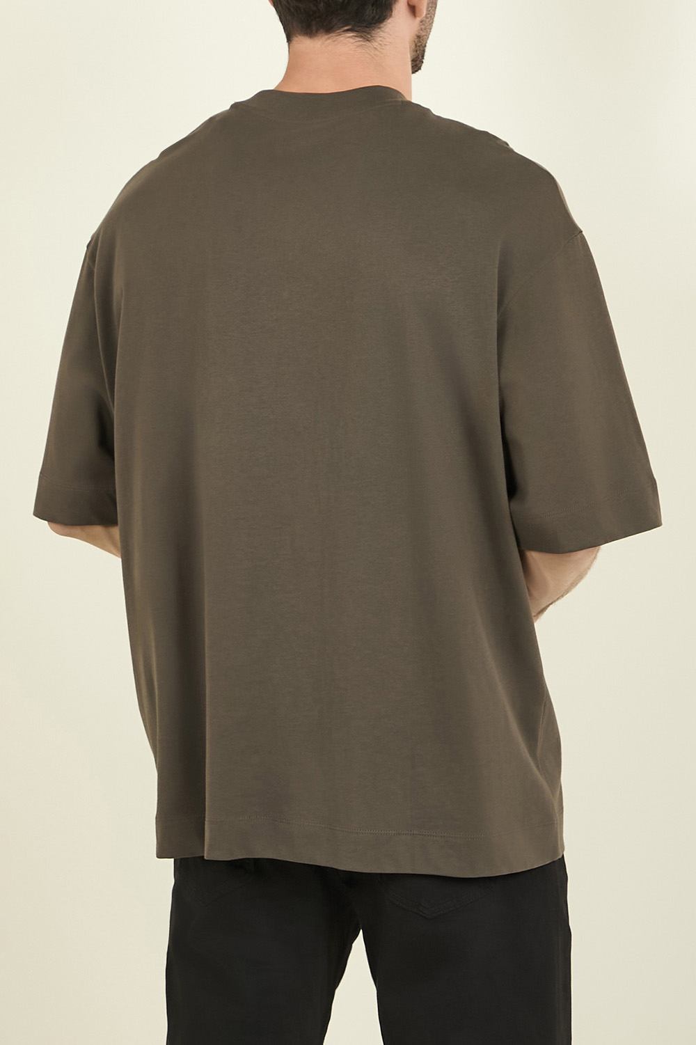 תמונת דוגמן אחורית של חולצת טי ARMANI EXCHANGE