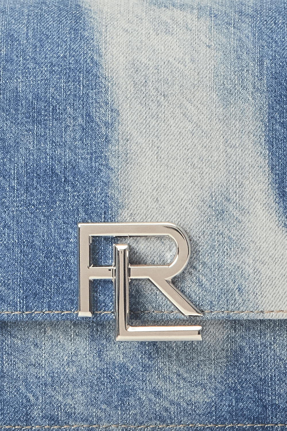 תמונת תקריב של תיק קרוסבודי RALPH LAUREN