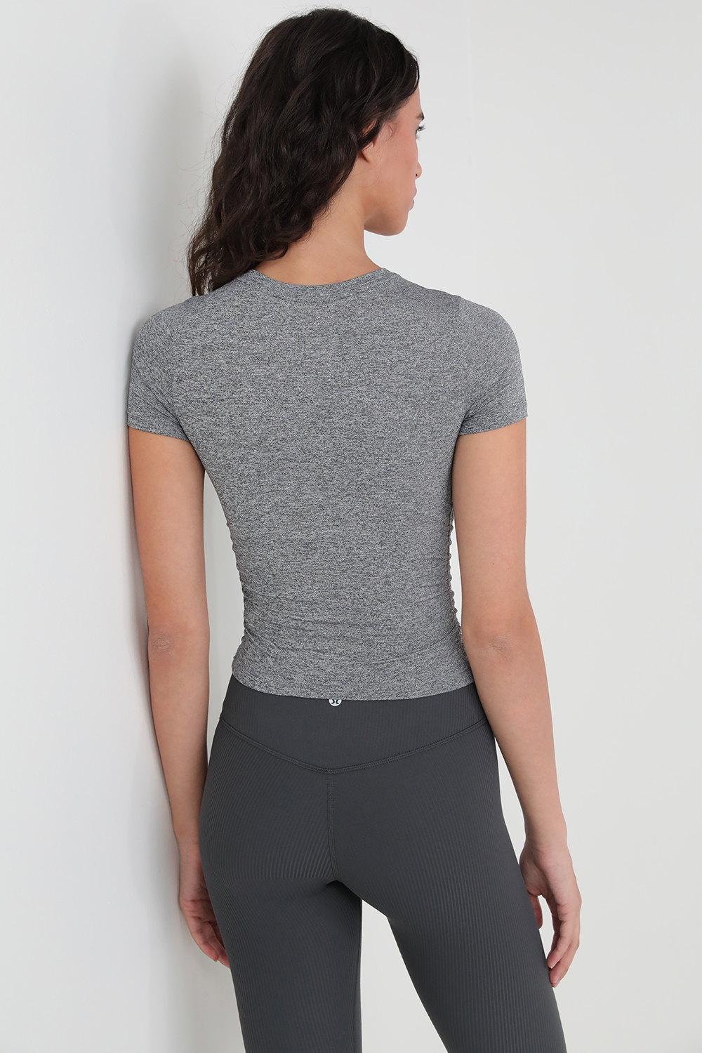 תמונת דוגמן אחורית של License to Train Tight-Fit T-Shirt