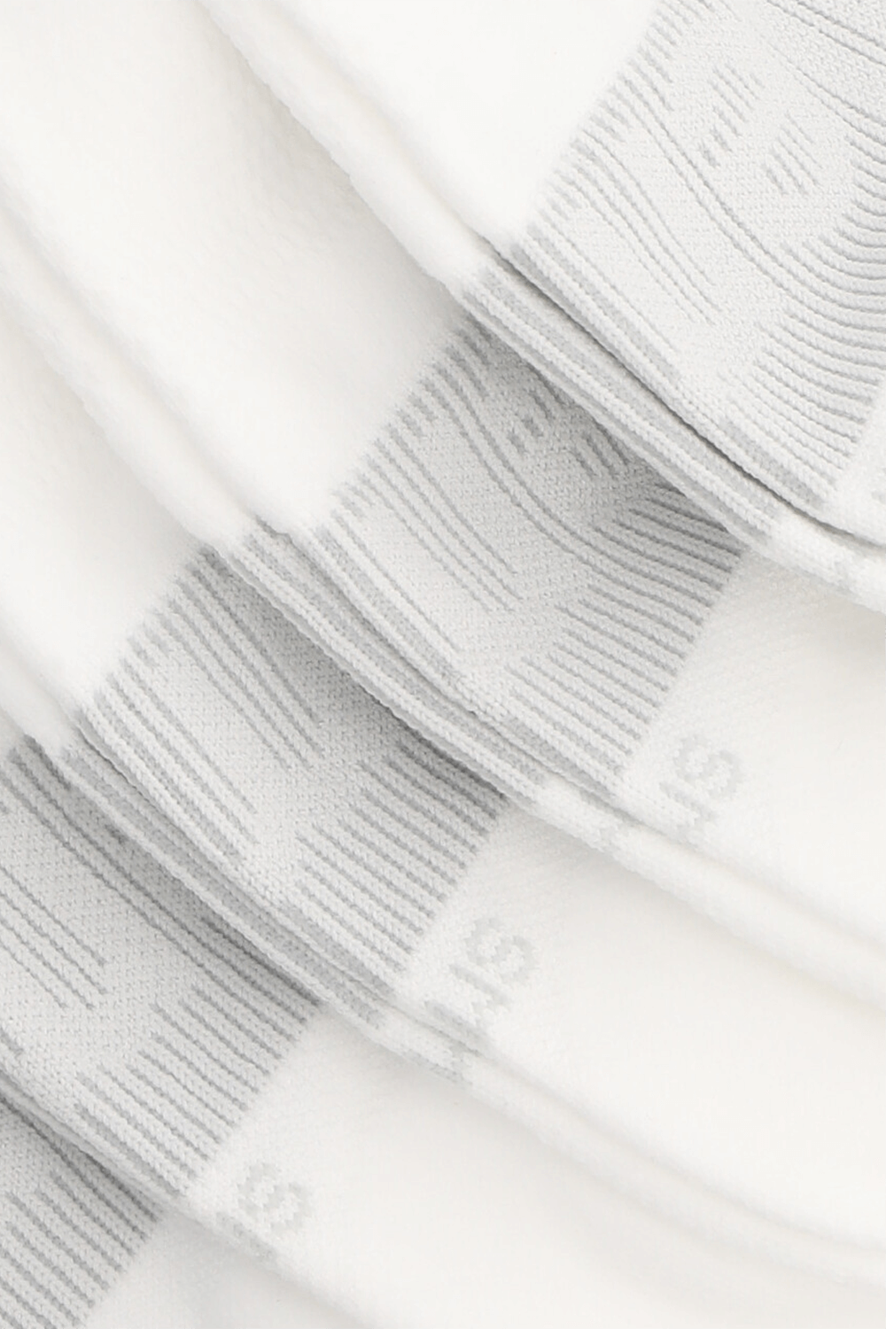 תמונה אחורית של Power Stride No-Show Socks with Active Grip 5 Pack