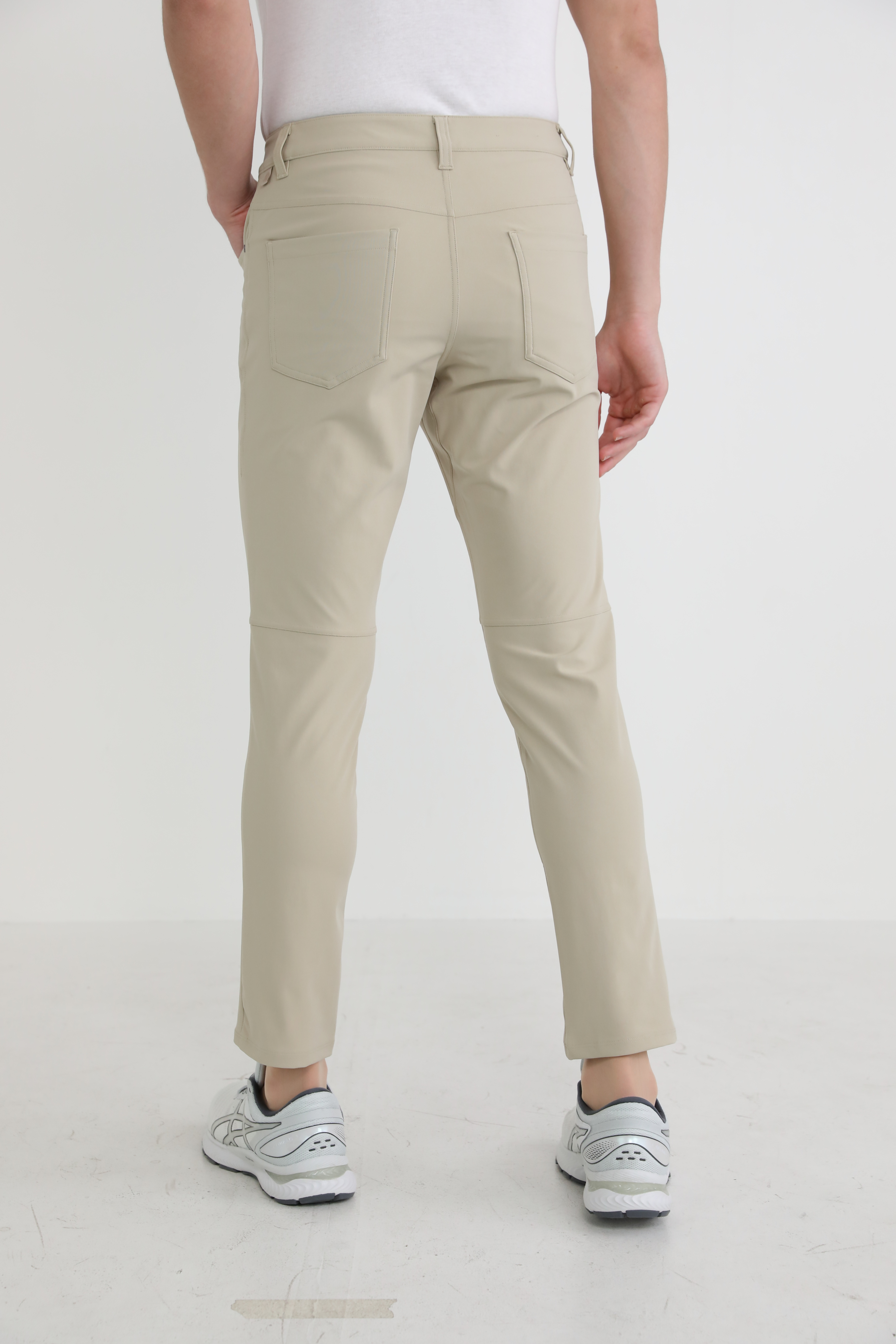 תמונת דוגמן אחורית של ABC Pant Slim 30"L LULULEMON