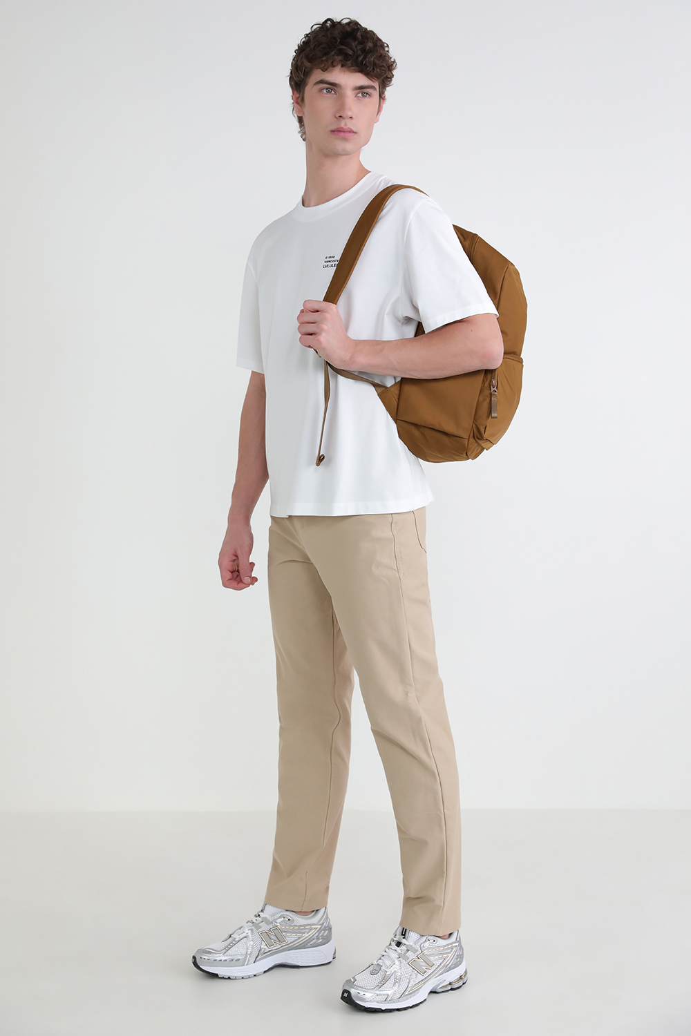 תמונת דוגמן קידמית של Everywhere Backpack 22L