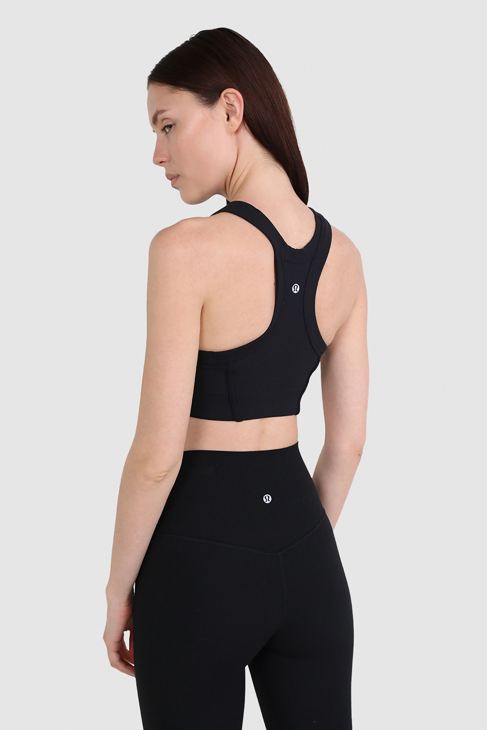 תמונת דוגמן אחורית של Ribbed Nulu High-Neck Yoga Bra