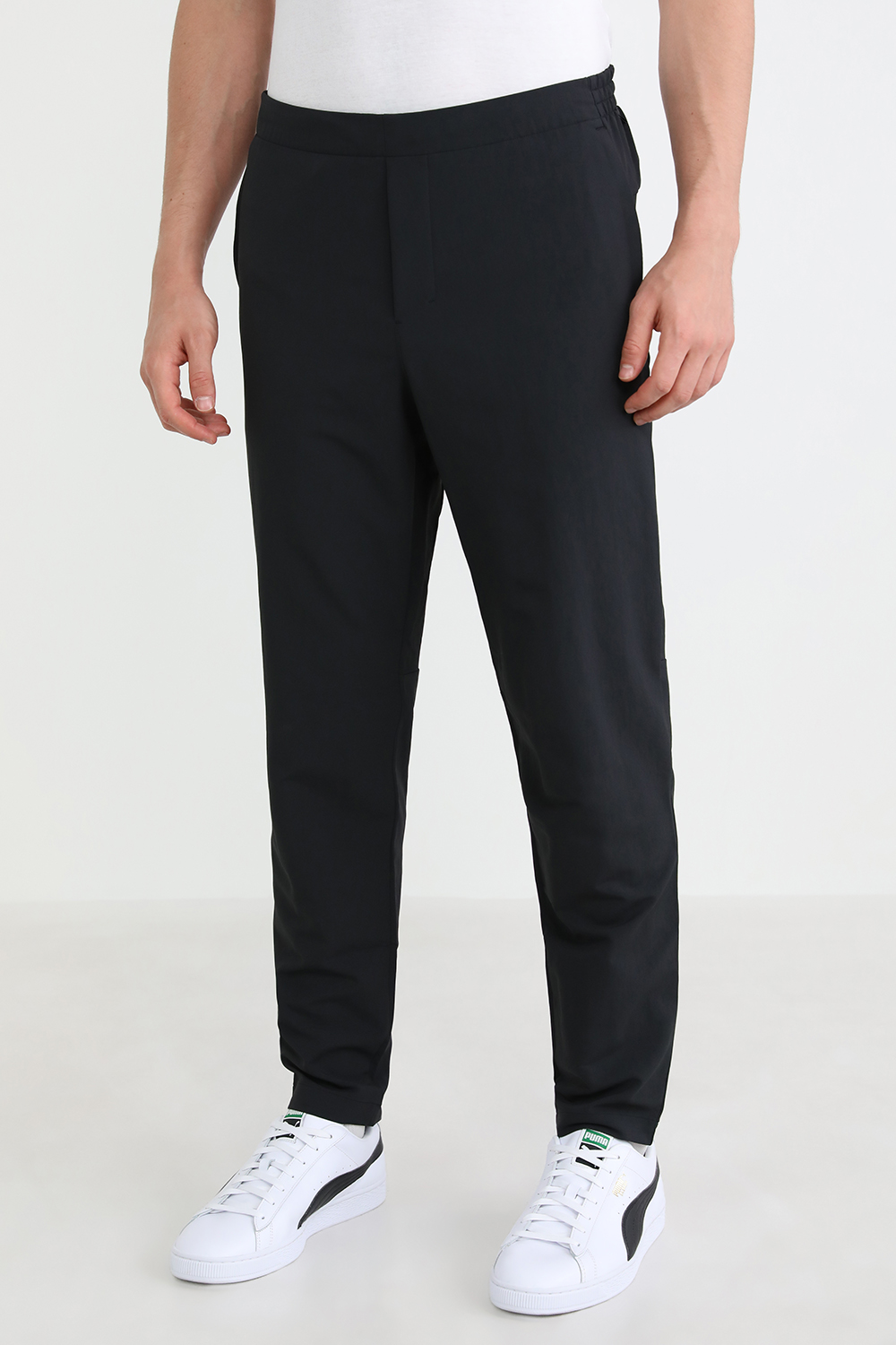 תמונת דוגמן קידמית של New Venture Trouser Pique
