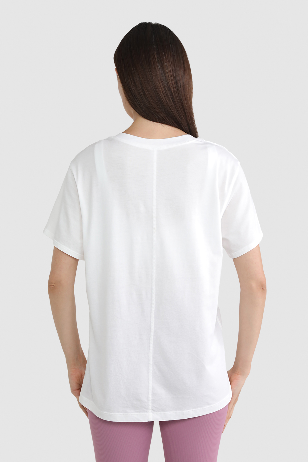 תמונת דוגמן אחורית של All Yours Tee