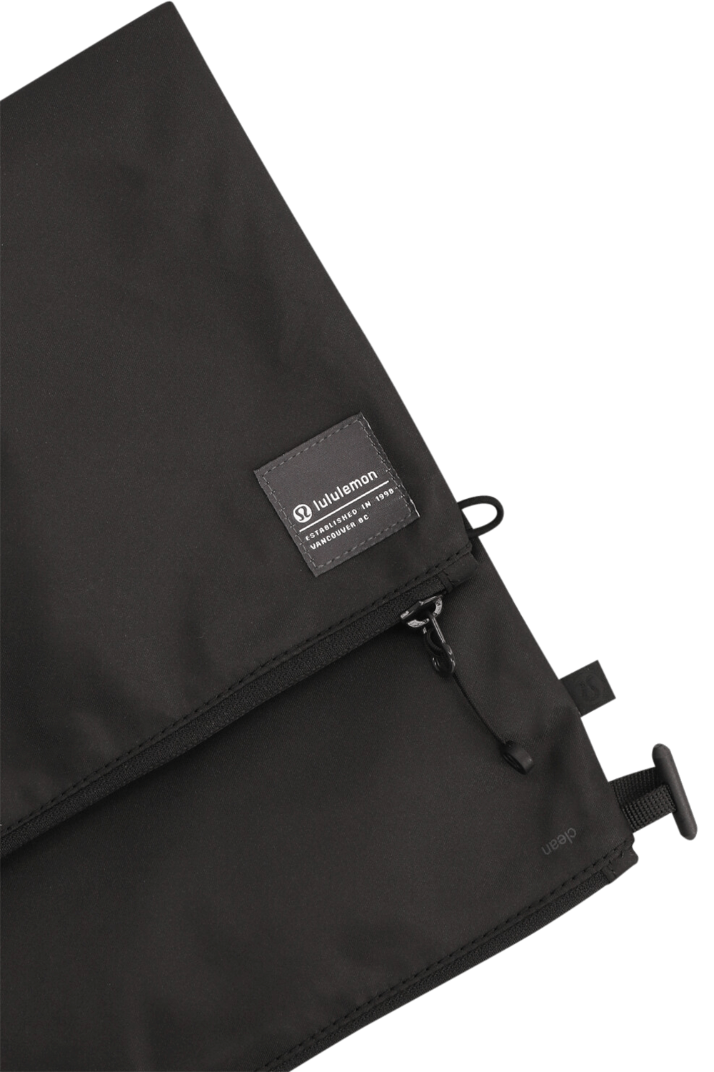 תמונת תקריב של Travel Laundry Bag LULULEMON