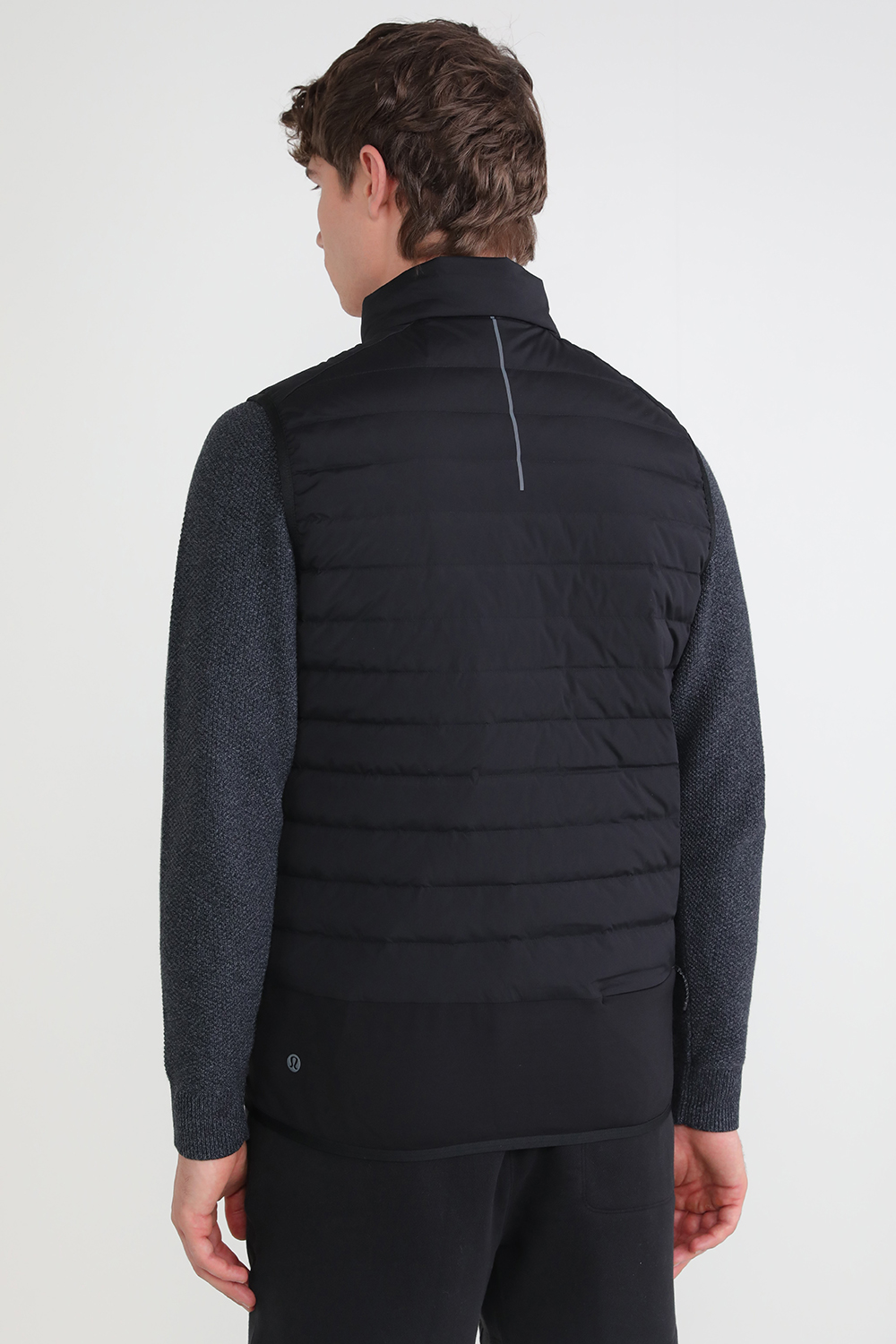 תמונת דוגמן אחורית של Down for It All Vest