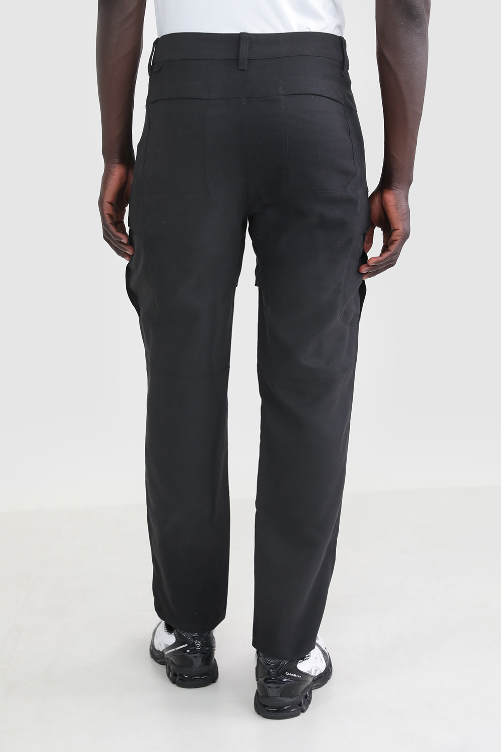 תמונת דוגמן אחורית של Sueded Cargo Pant LULULEMON