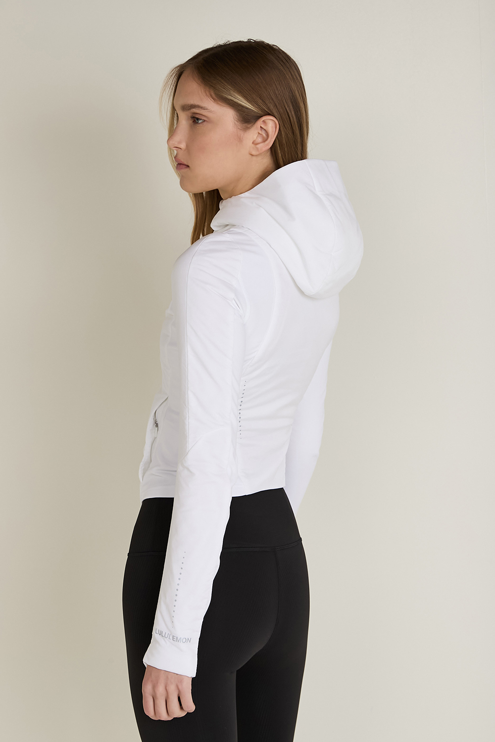 תמונת דוגמן אחורית של Push Your Pace Jacket