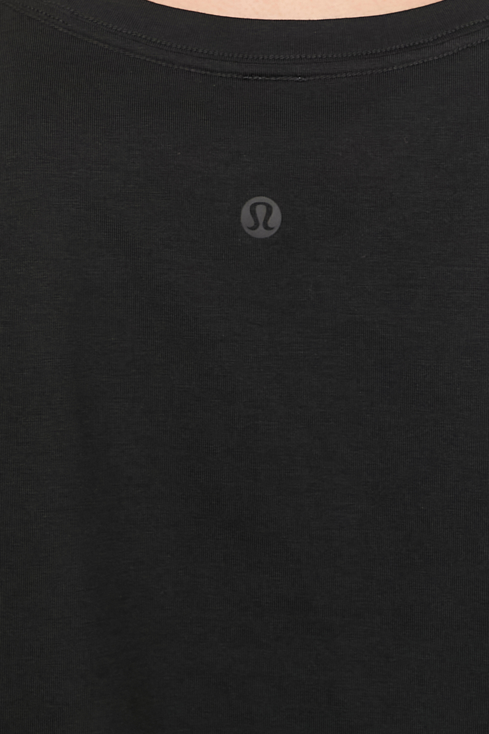 תמונת תקריב דוגמן של Love V-Neck T-Shirt LULULEMON