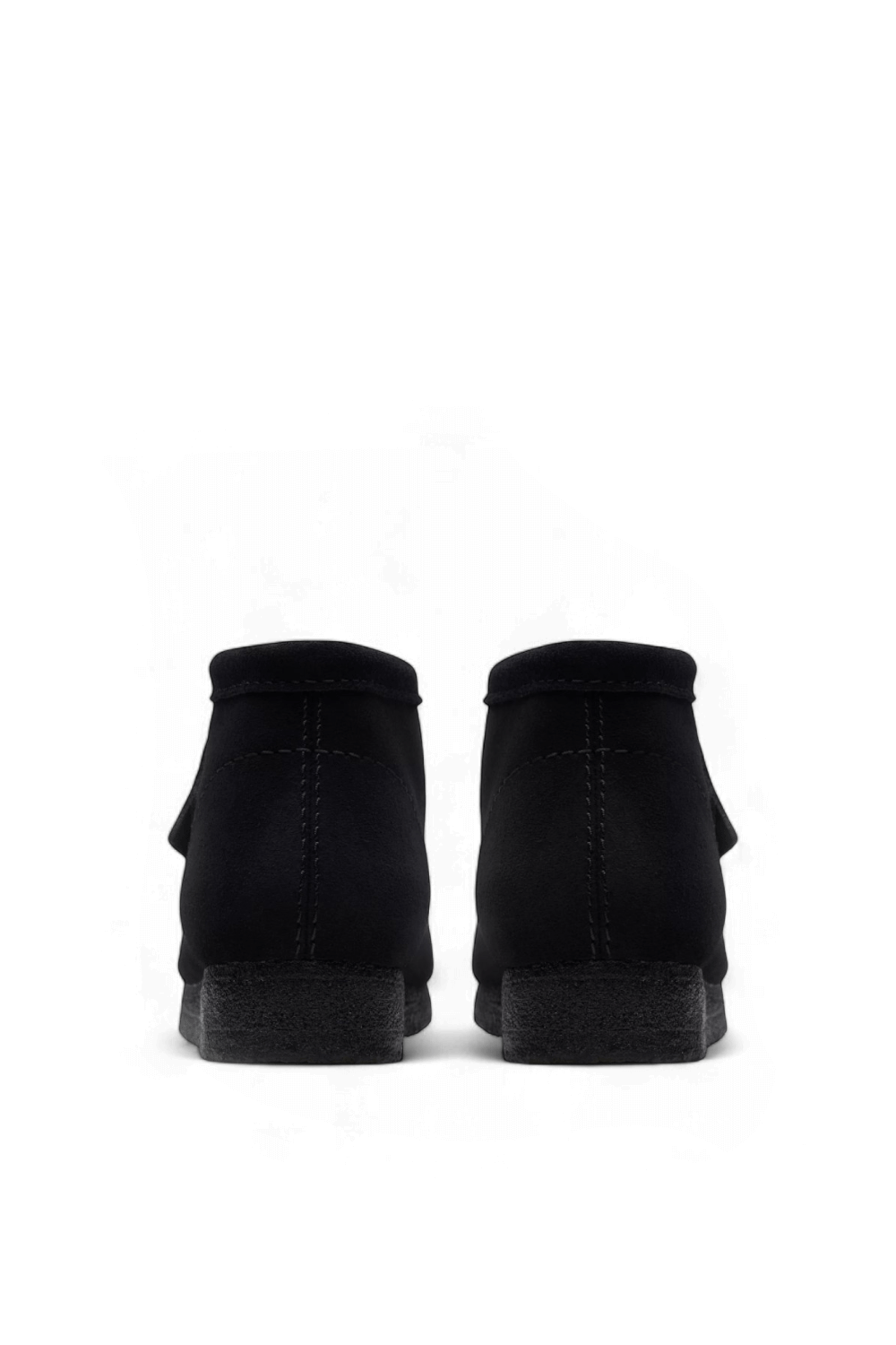 תמונת תקריב של מגפוני וולבי CLARKS