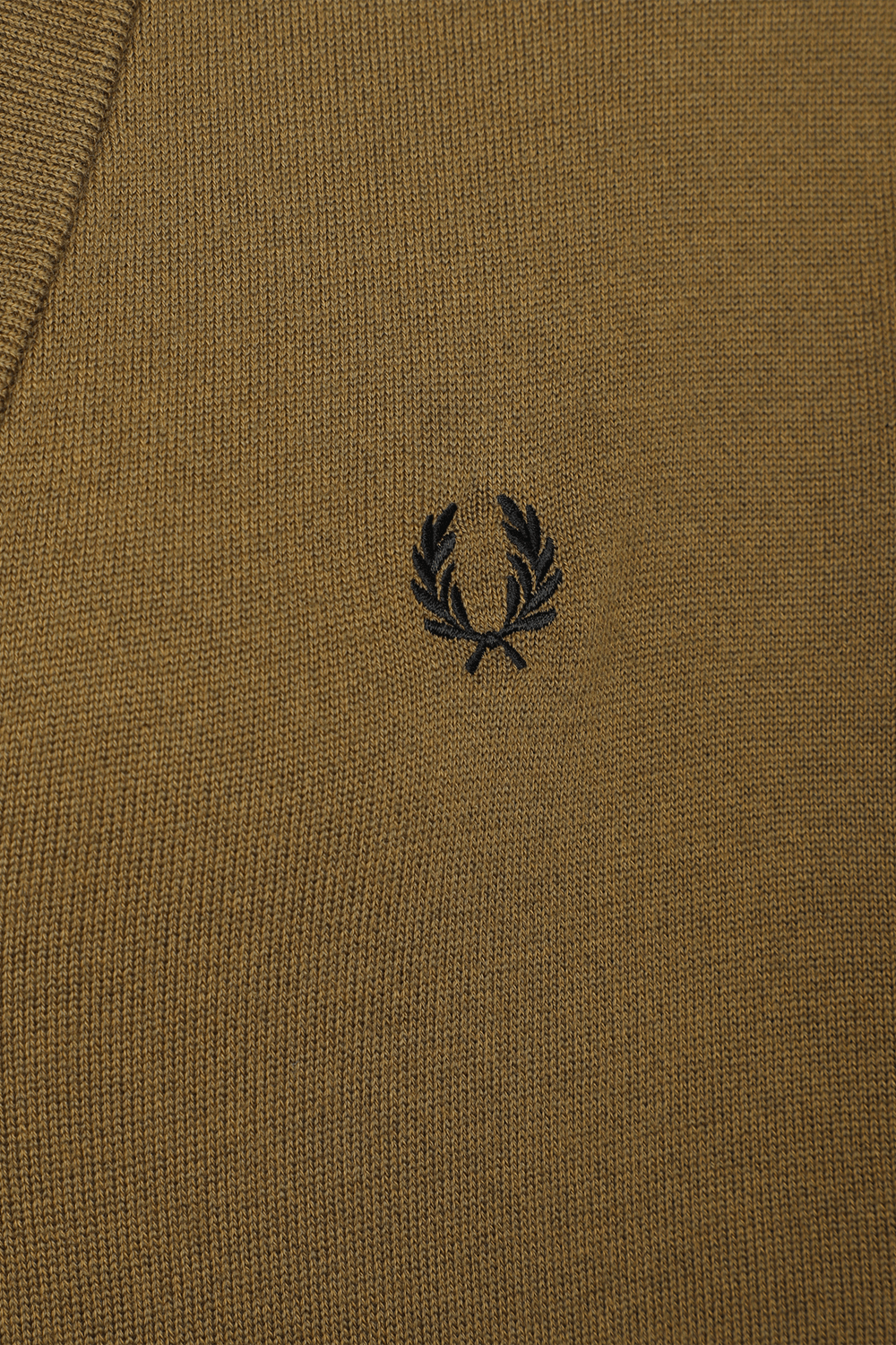 תמונה אחורית של קרדיגן קלאסי מצמר FRED PERRY