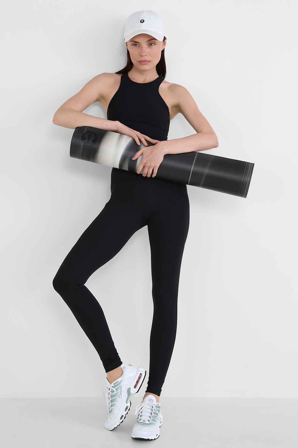 תמונת דוגמן קידמית של The Mat 5mm Made With FSC-Certified Rubber