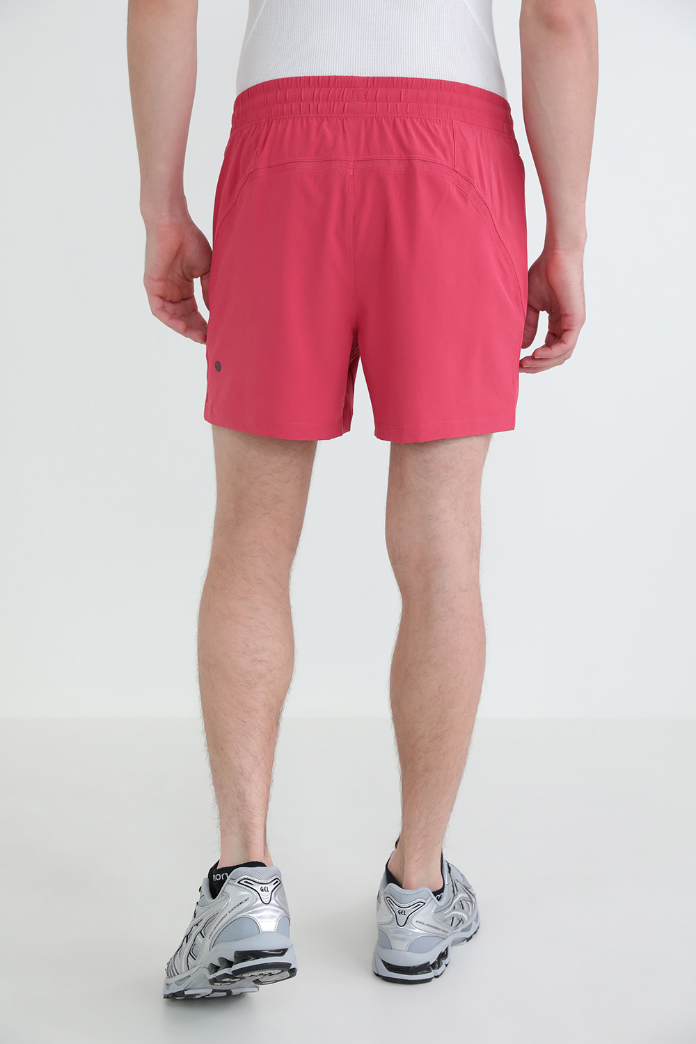 תמונת דוגמן אחורית של Pace Breaker Short LL "5