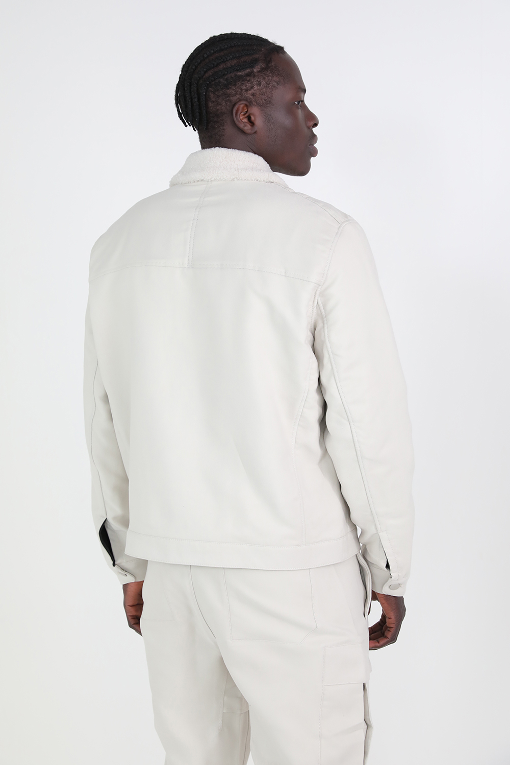 תמונת דוגמן אחורית של Sueded Utility Jacket LULULEMON